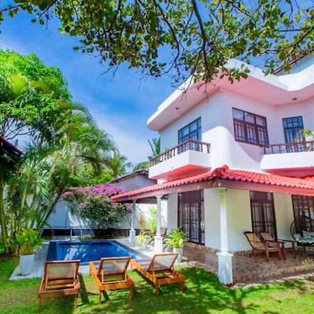 Nibbana Mirissa Hotel Exterior foto
